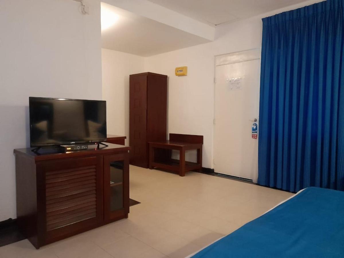 Pigeon Island Beach Resort Nilaveli Exterior photo