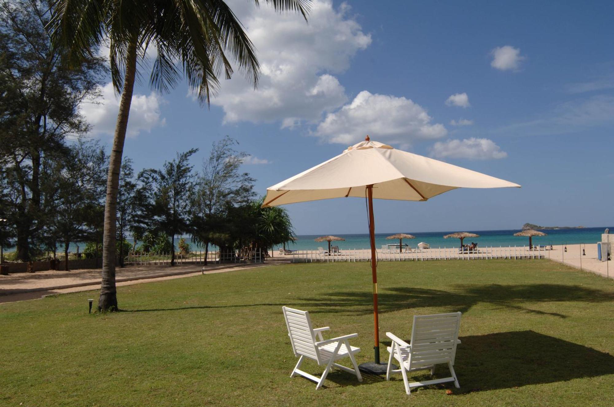 Pigeon Island Beach Resort Nilaveli Exterior photo