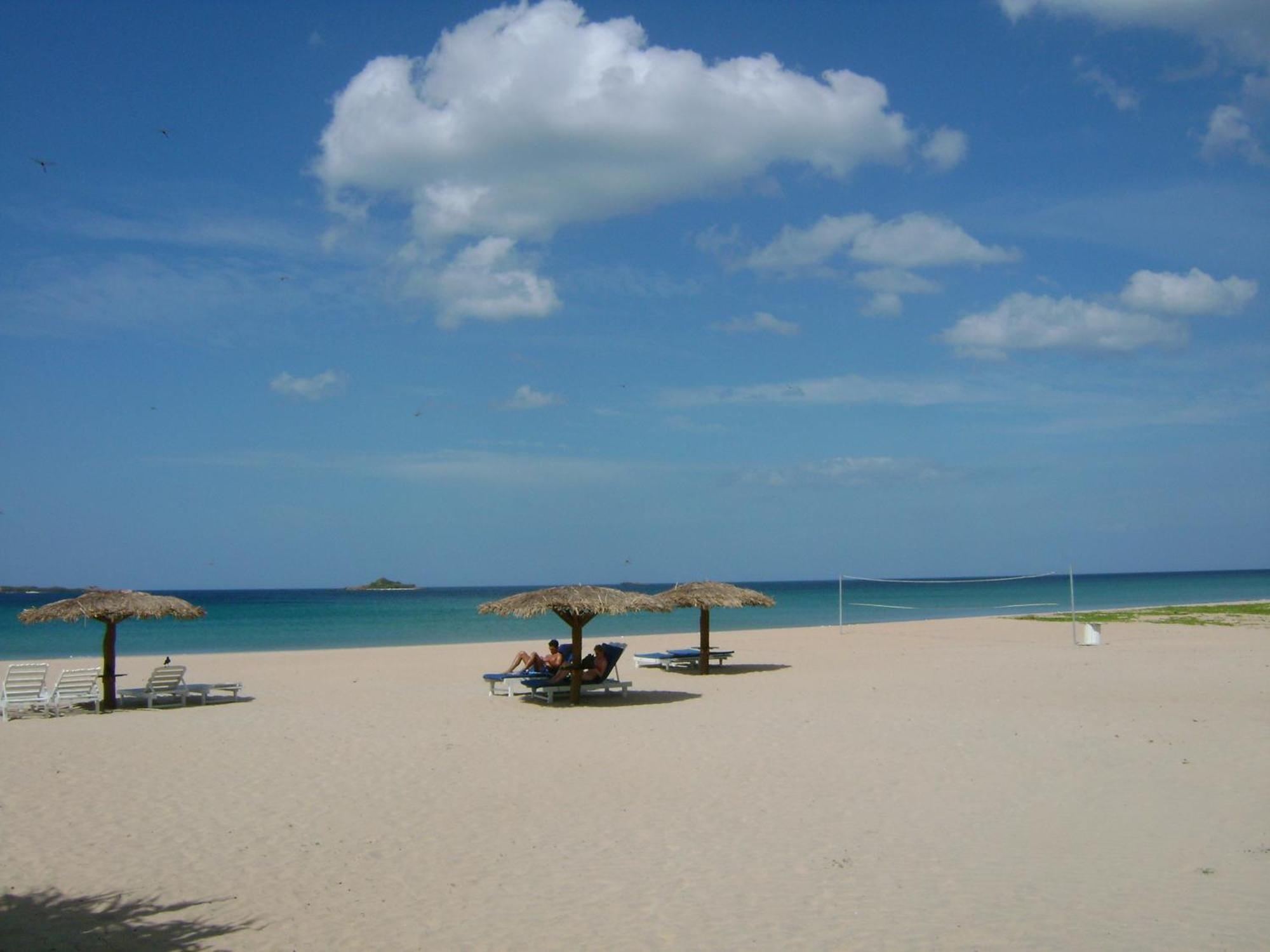 Pigeon Island Beach Resort Nilaveli Exterior photo