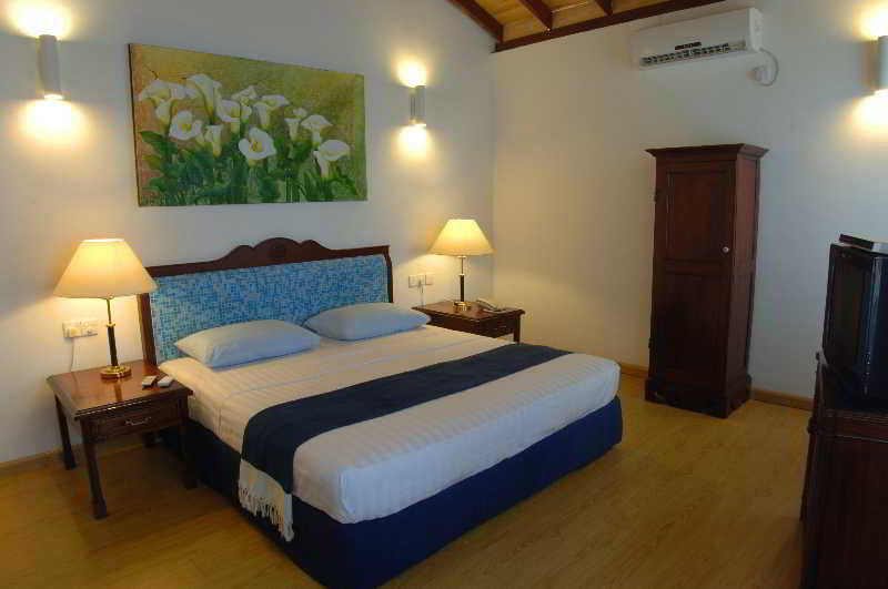 Pigeon Island Beach Resort Nilaveli Exterior photo